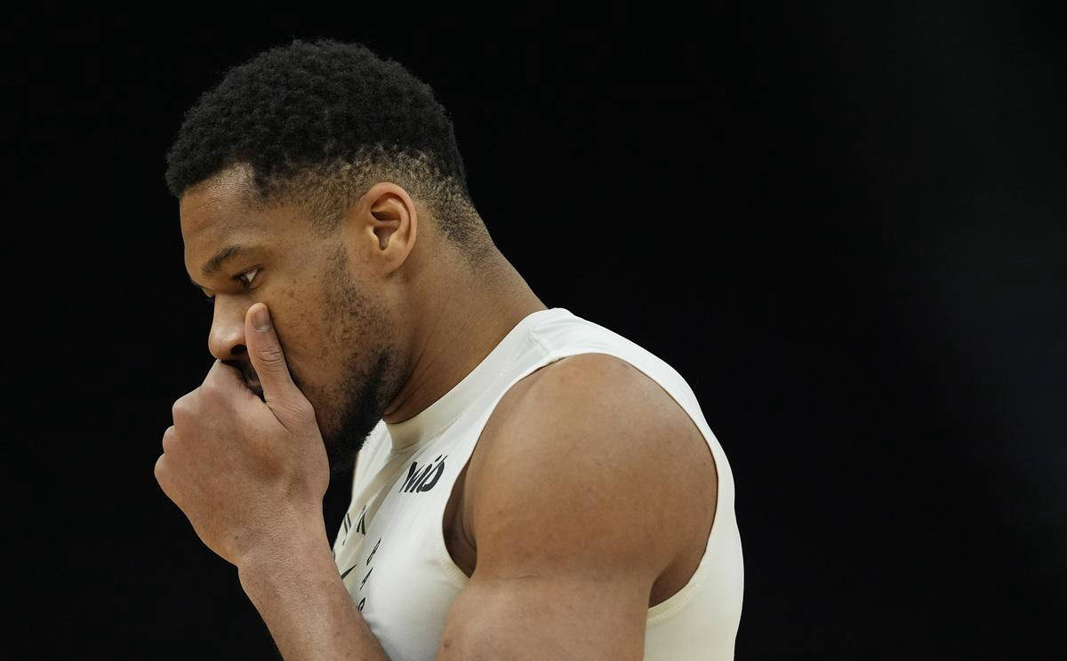 PG中国登录入口-雄鹿击败魔术,保持不败记录