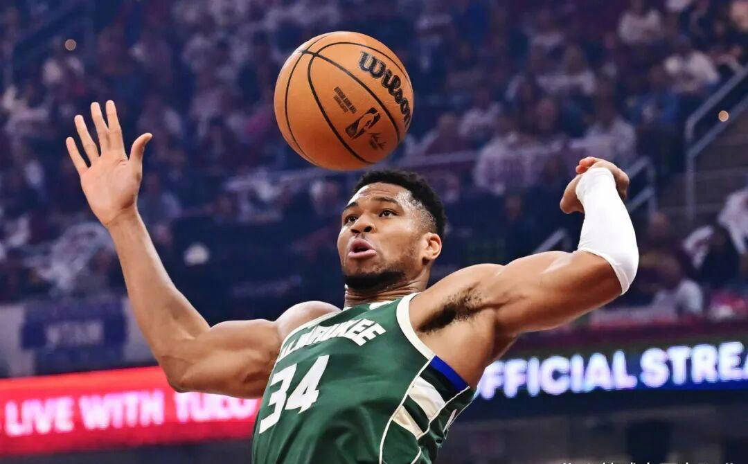 PG中国登录入口-希腊男篮绝杀雄鹿B队，字母哥爆发神勇的简单介绍