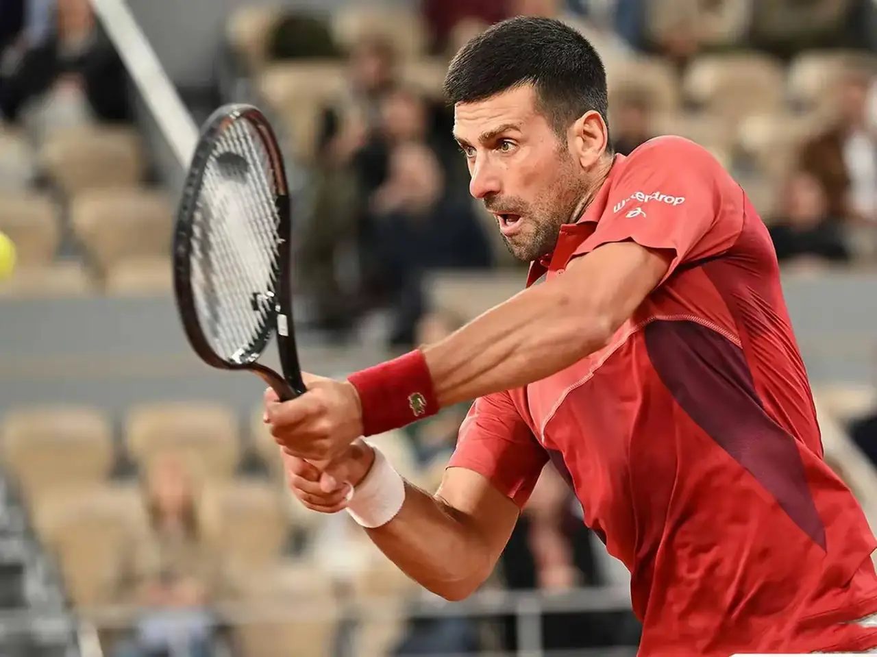 PG电子线上登入-英国网球队完胜澳大利亚网球队，德约科维奇爆发神勇的简单介绍